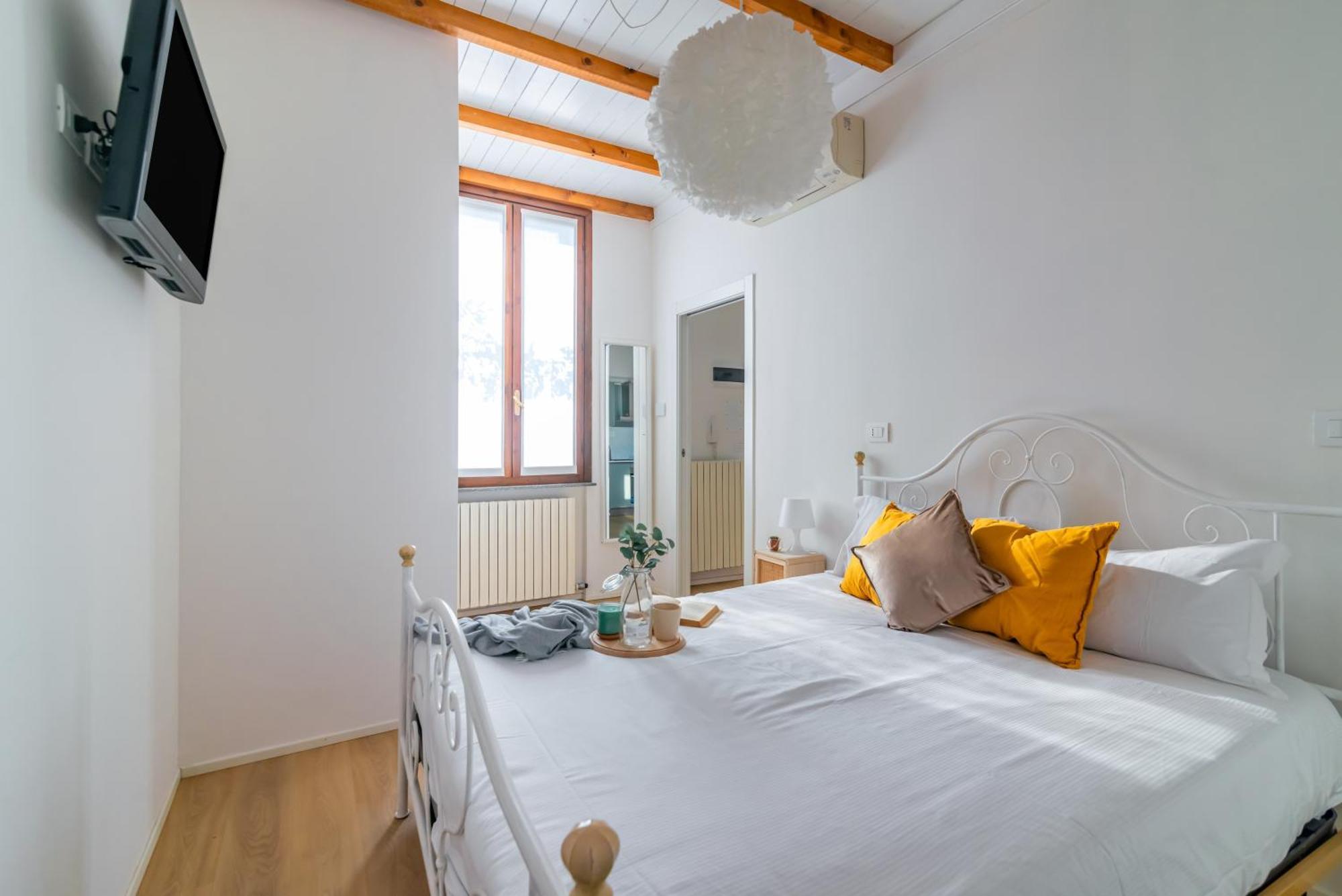 La Corte 48 - Pavia City - By Host4U Exterior photo