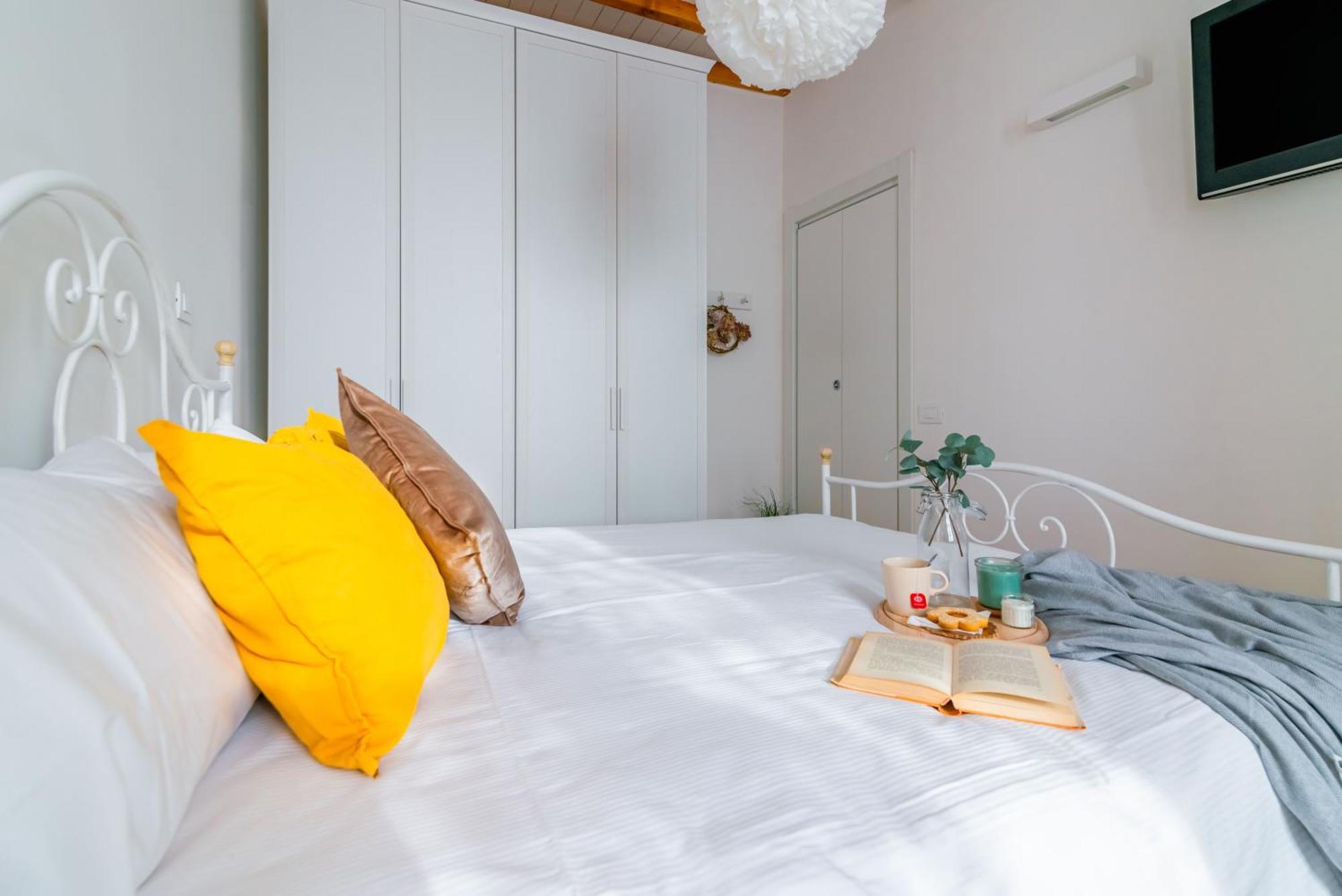 La Corte 48 - Pavia City - By Host4U Exterior photo